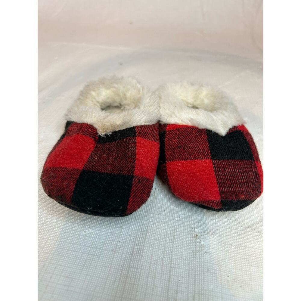 Toddler Size Medium Buffalo Plaid Slippers EUC